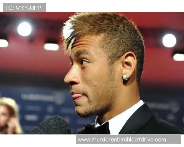 足球明星中发型最独特的球员盘点他们的长发如何影响比赛表现